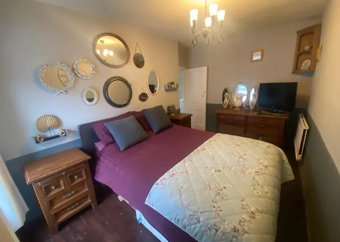 3 Bed Town House Llandeilo Carmarthenshire