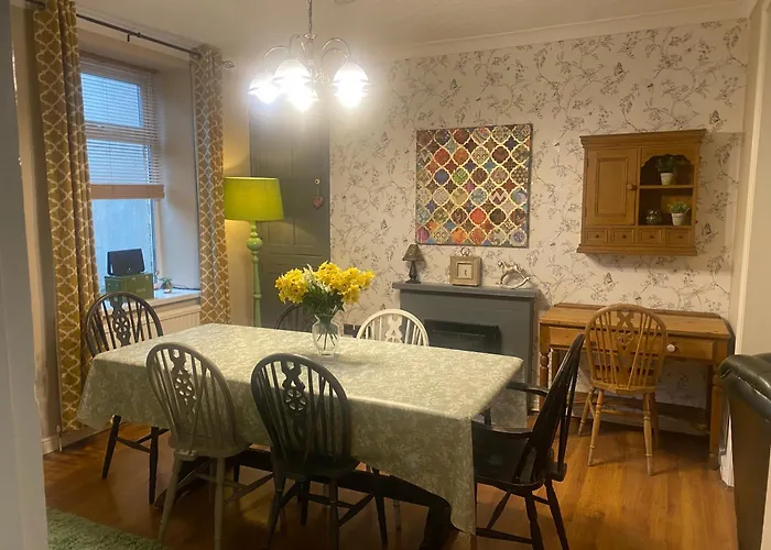 3 Bed Town House Llandeilo Carmarthenshire